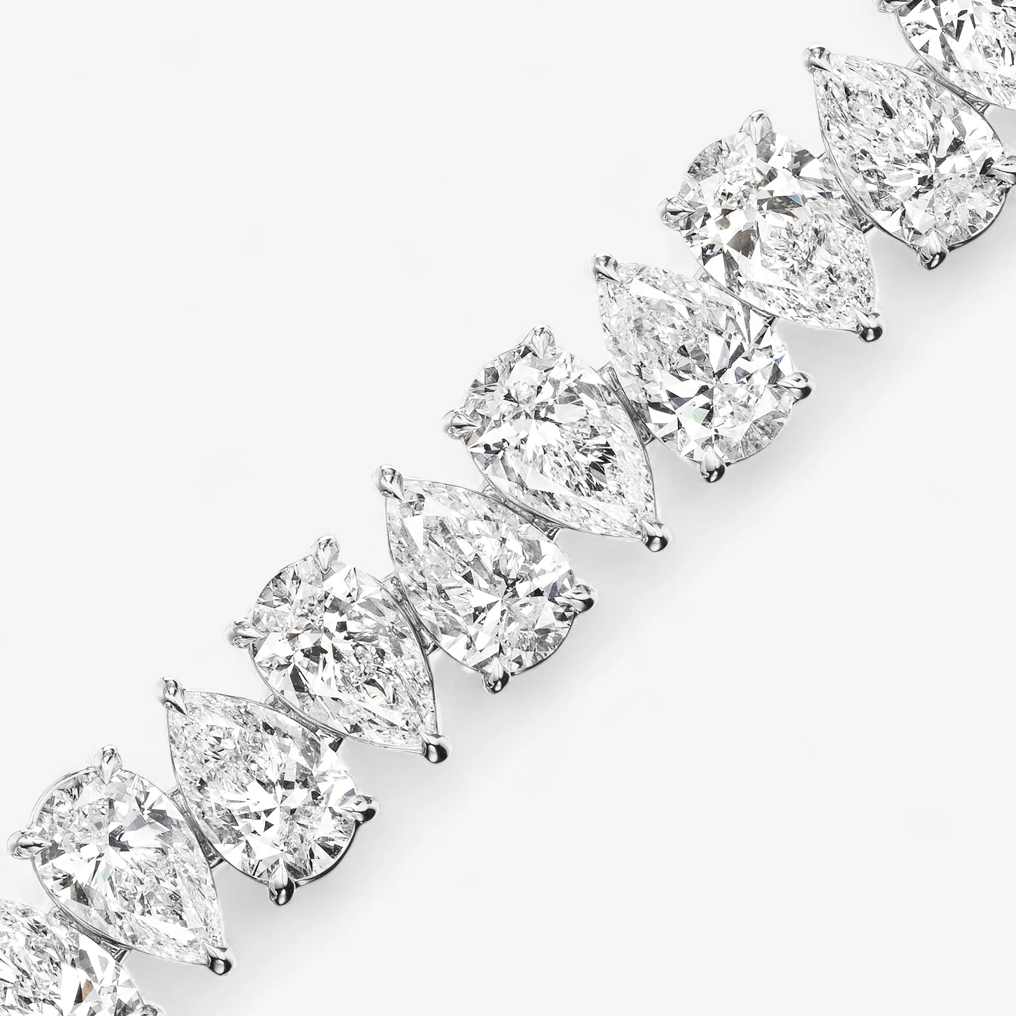 Signature Alternating Pear Shape Diamond Tennis Bracelet - Image 2