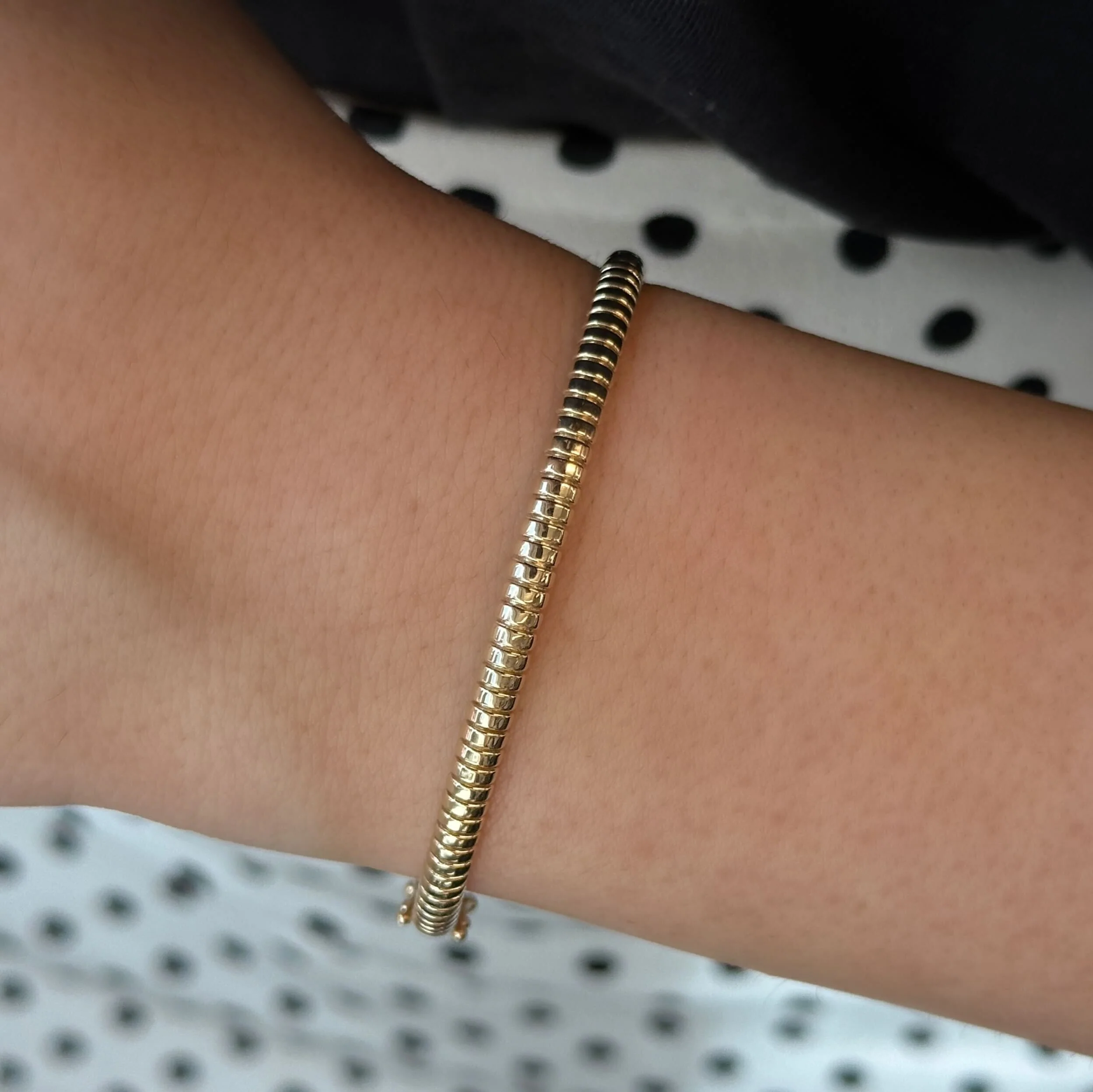 Madison Ridged Bangle - Image 3