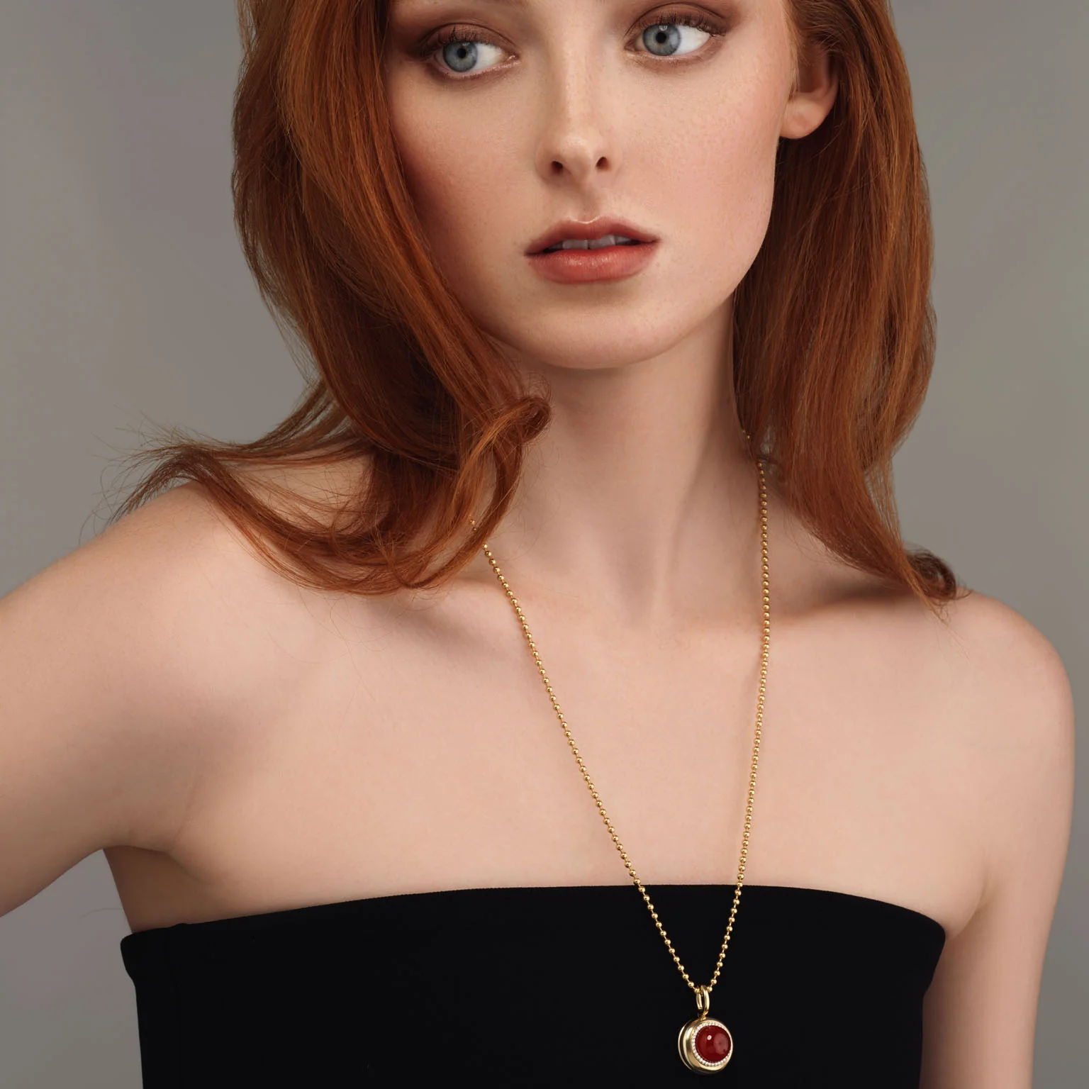 Cleo Medium Gold Bead Chain - Image 3